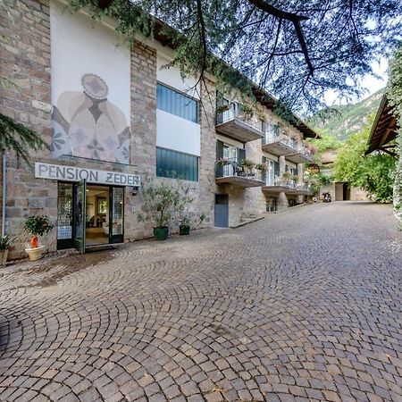 Pension Zeder Andrian Exterior photo